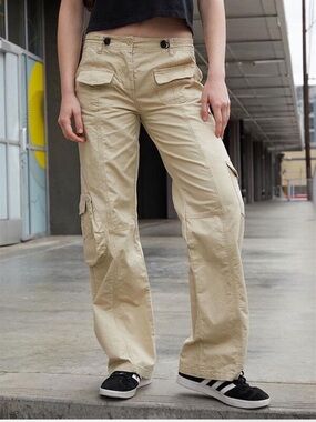 Brandy Melville Kim Cargo Pants Tan